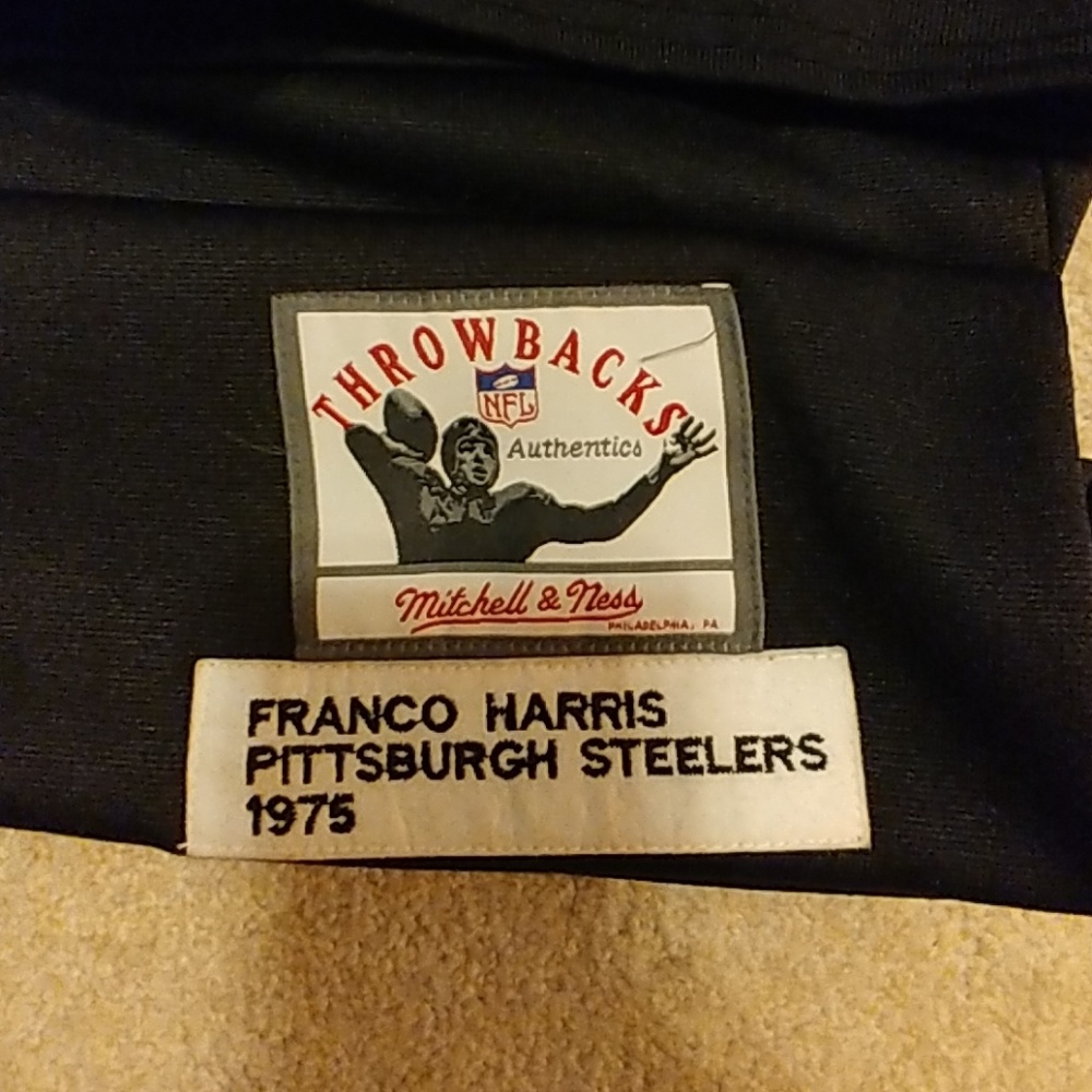 Mitchell & Ness - Picture 3 of 4